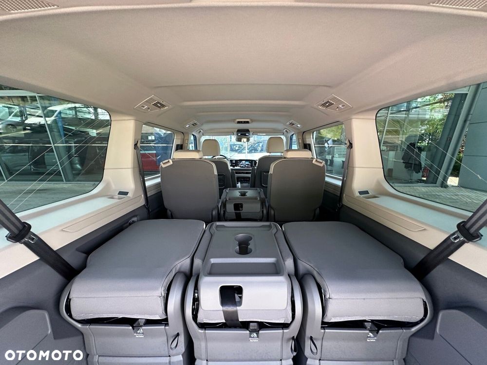 Volkswagen multivan Multivan Family L2 silnik: 2,0 l TDI SCR 150 KM / skrzynia biegów: 7-biegowa DSG rozstaw osi: 3124 mm - 28