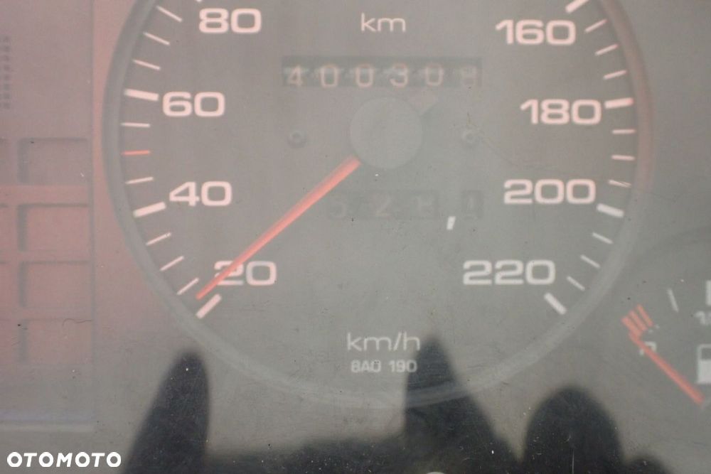 LICZNIK AUDI 80 1.9 - 4