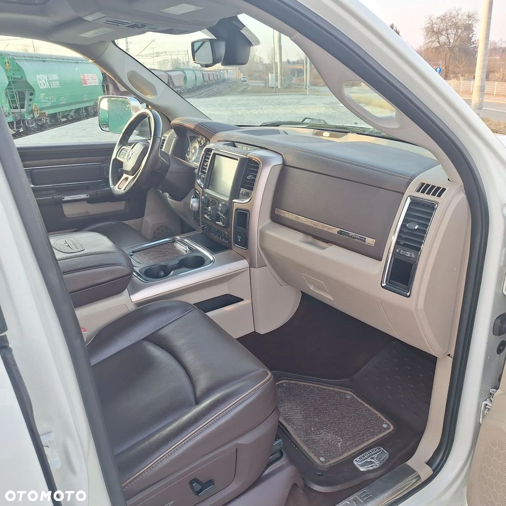 Dodge RAM 1500 5.7 4x4 - 19