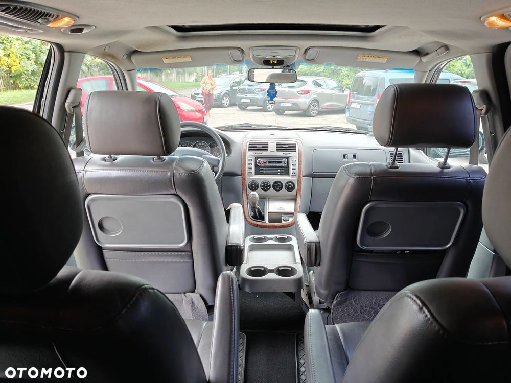 Kia Carnival CRDi Executive - 33