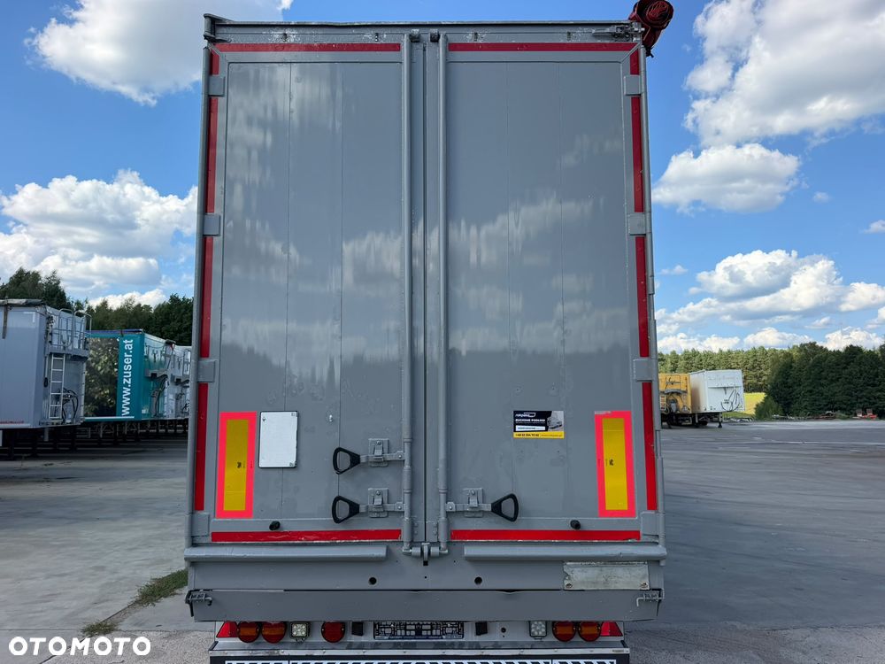 Stas Ruchoma podłoga 94m3 Podłoga 10 mm 2019 rok - 3