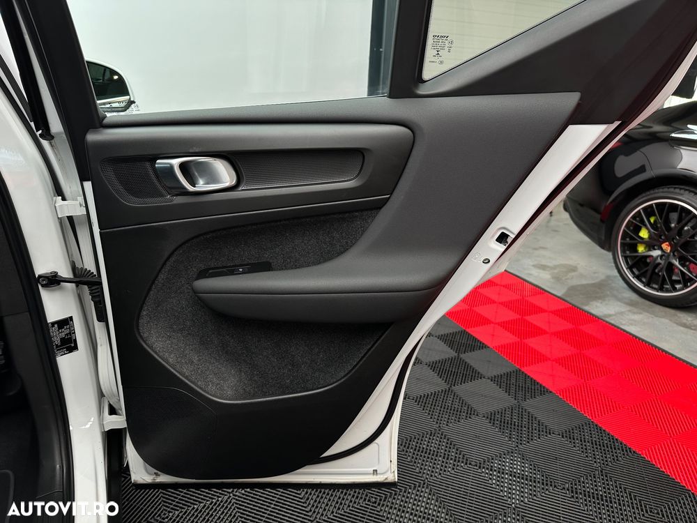 Volvo XC 40 T4 Recharge DKG Inscription - 26