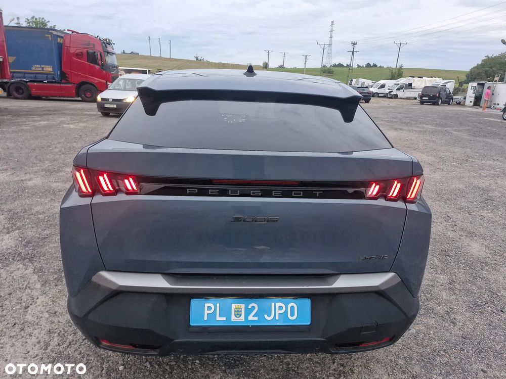 Peugeot 3008 1.2 PureTech mHEV Allure Pack S&S e-DCS6 - 4