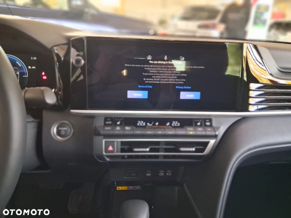 Toyota Camry - 20