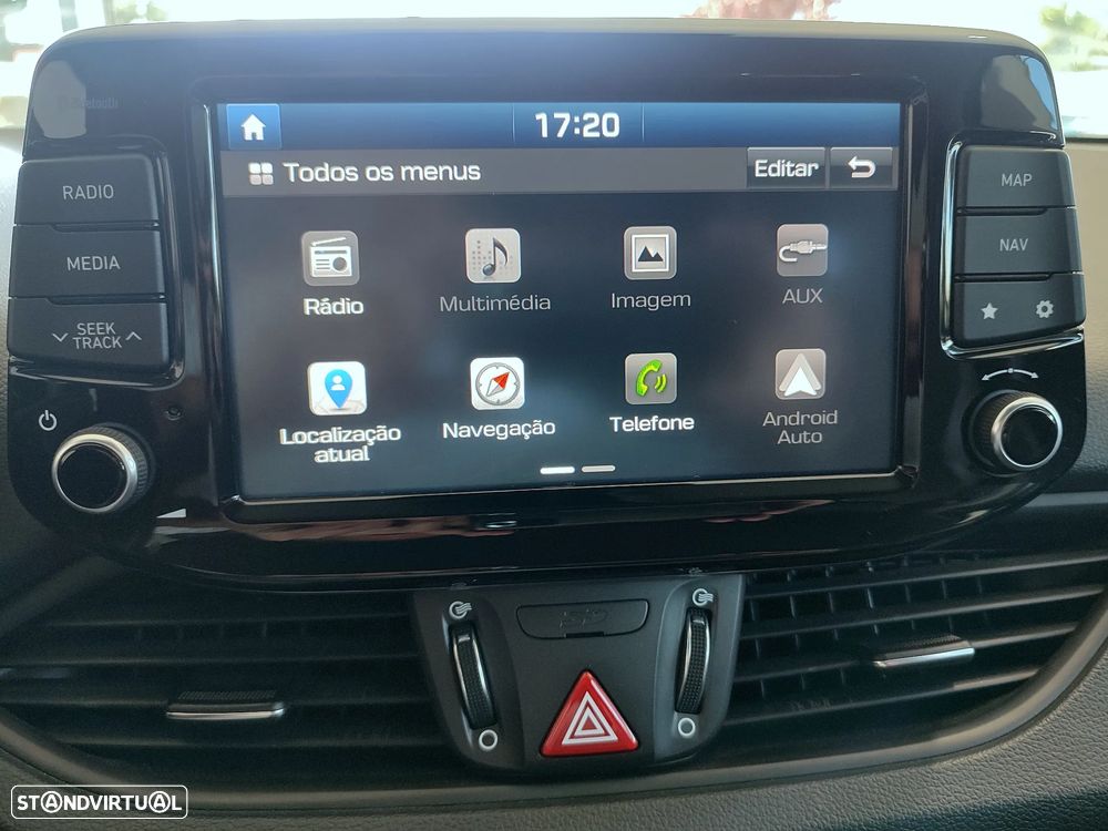 Hyundai i30 CW - 17