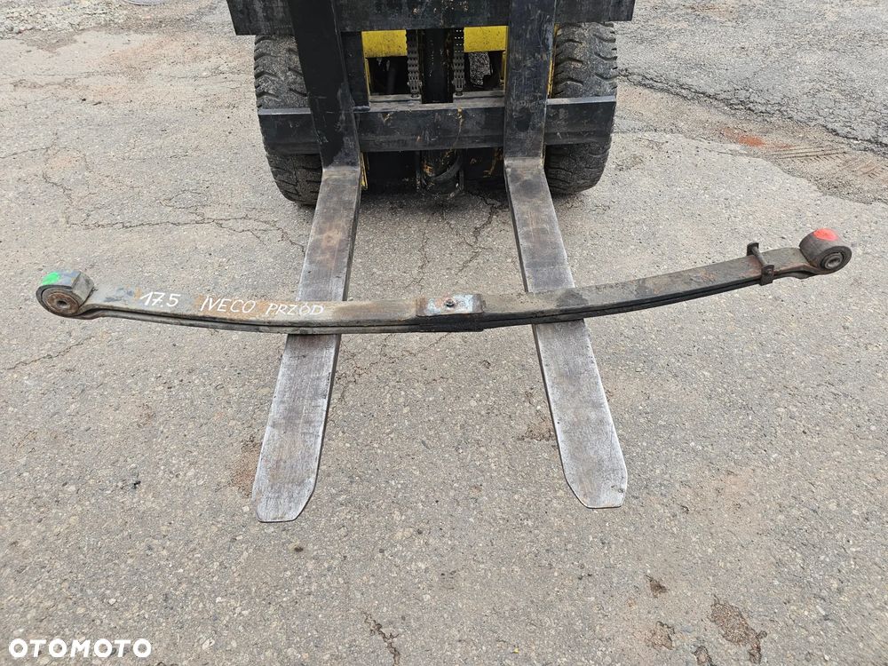 RESOR PRZEDNI PRZÓD 2 PIÓRA 7 CM SZEROKOŚĆ 170 CM DŁUGOŚĆ IVECO EUROCARGO FELGI 17,5