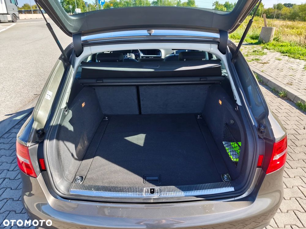 Audi A4 Avant - 16