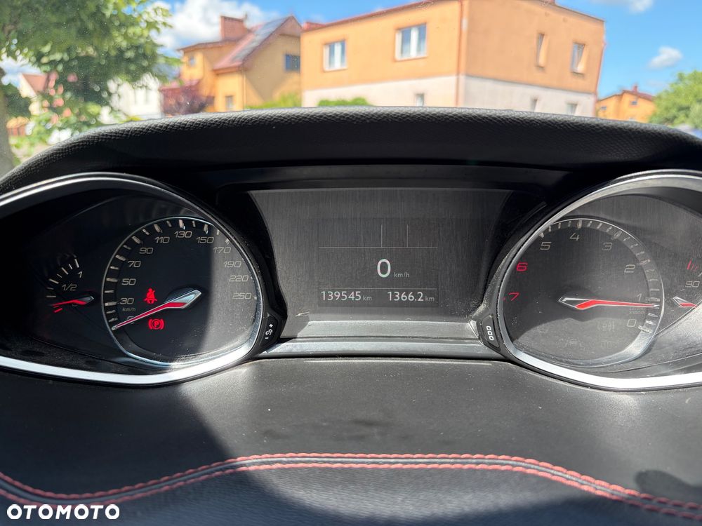 Peugeot 308 - 35