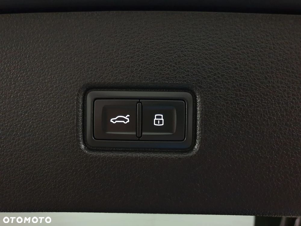 Audi Q5 Sportback 40 TDI quattro S tronic S line - 36