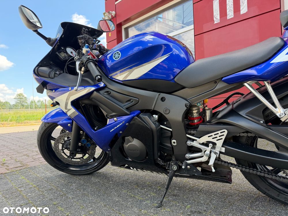Yamaha R6 - 8
