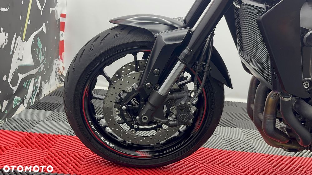 Yamaha MT - 9