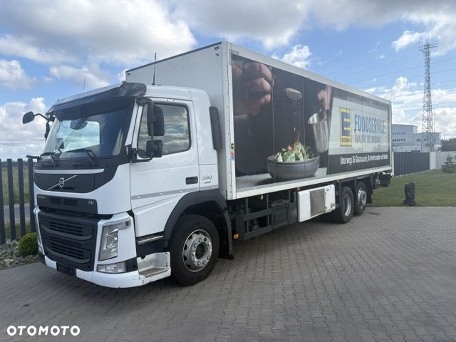 Volvo FM330  6X2