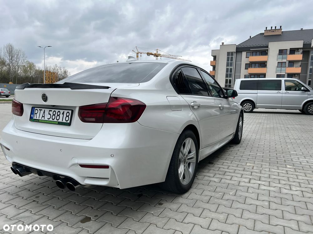 BMW Seria 3 330i Sport Line Shadow - 6