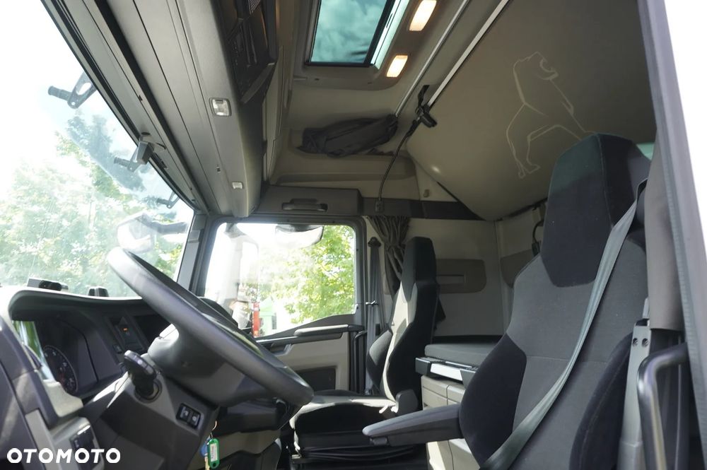 MAN TGX 26.470 6x2-4 / 30 tys. km!!! / HDS Atlas 170.2vb-a12 / oś skrętna / Przyczepa Krone 18 EPAL_260983 - 21