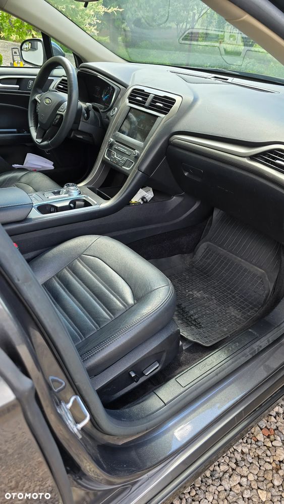 Ford Mondeo - 8