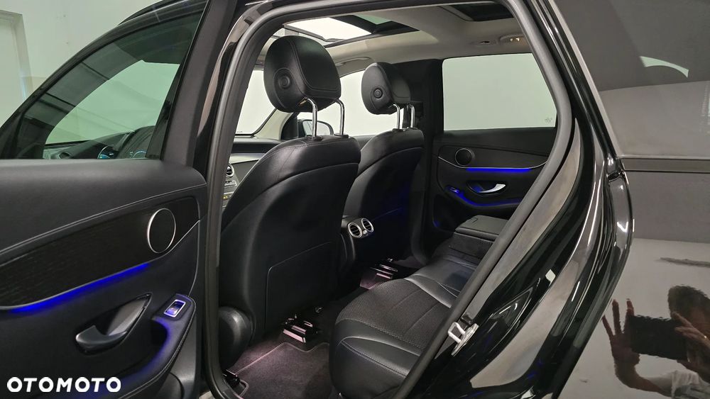 Mercedes-Benz GLC 300 de 4Matic 9G-TRONIC AMG Line Plus - 6
