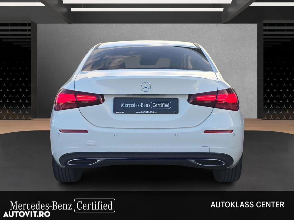 Mercedes-Benz A 200 Sedan MHEV 7G-DCT - 9