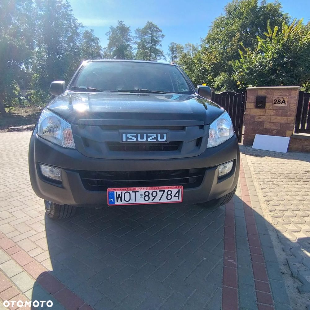 Isuzu D-Max 2.5 DC L - 4
