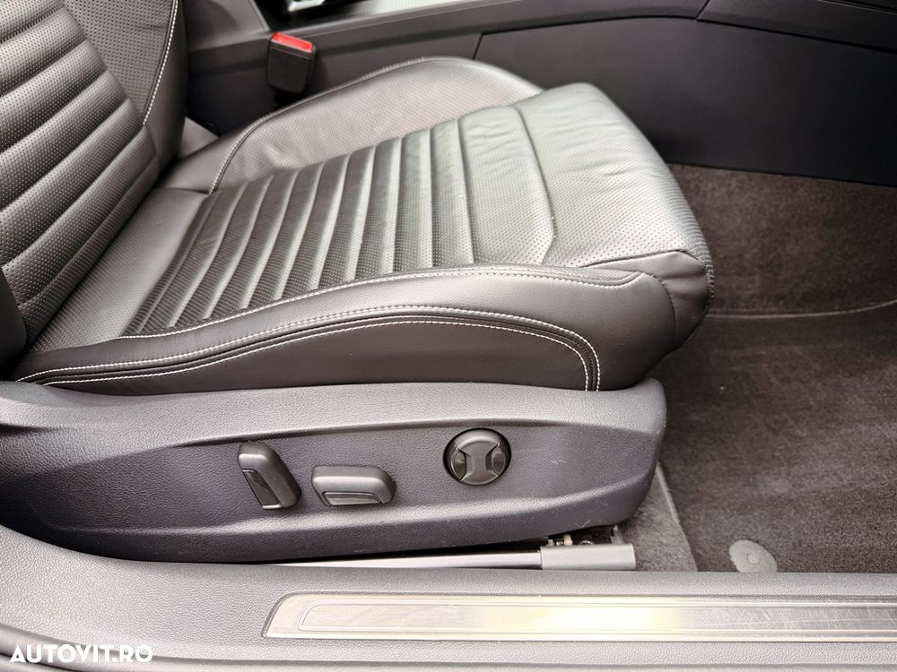 Volkswagen Passat 2.0 TDI DSG Highline - 19