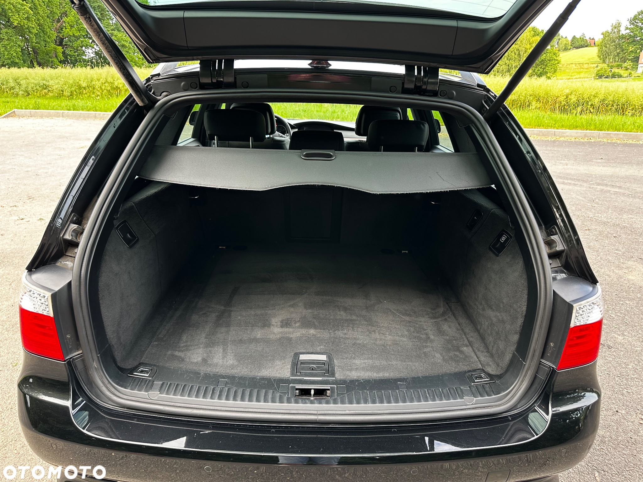 BMW Seria 5 525d Touring Edition Exclusive - 32