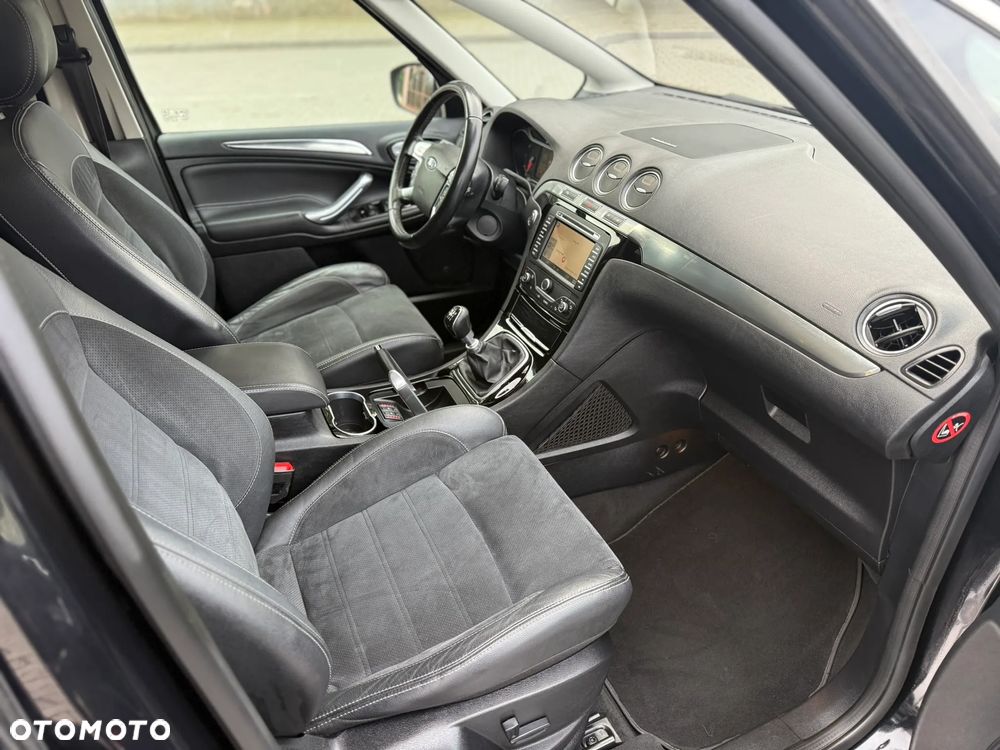 Ford S-Max 2.0 TDCi DPF Titanium X - 28