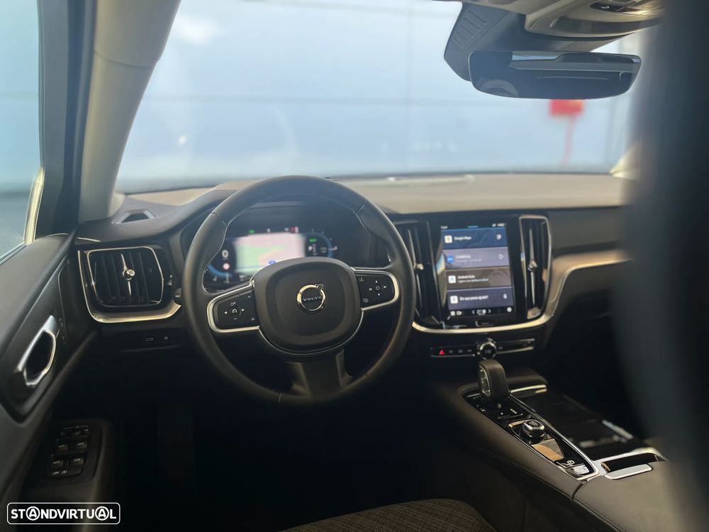 Volvo V60 2.0 T6 AWD TE Core - 24