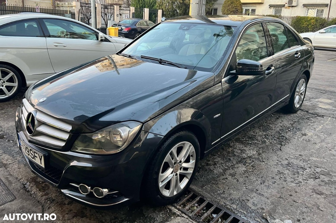 Mercedes-Benz C - 4
