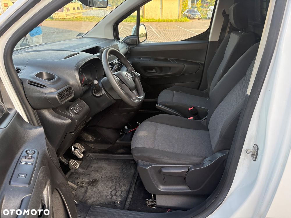 Opel Combo - 16