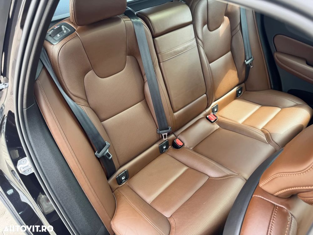 Volvo XC 60 D4 Geartronic Inscription - 17