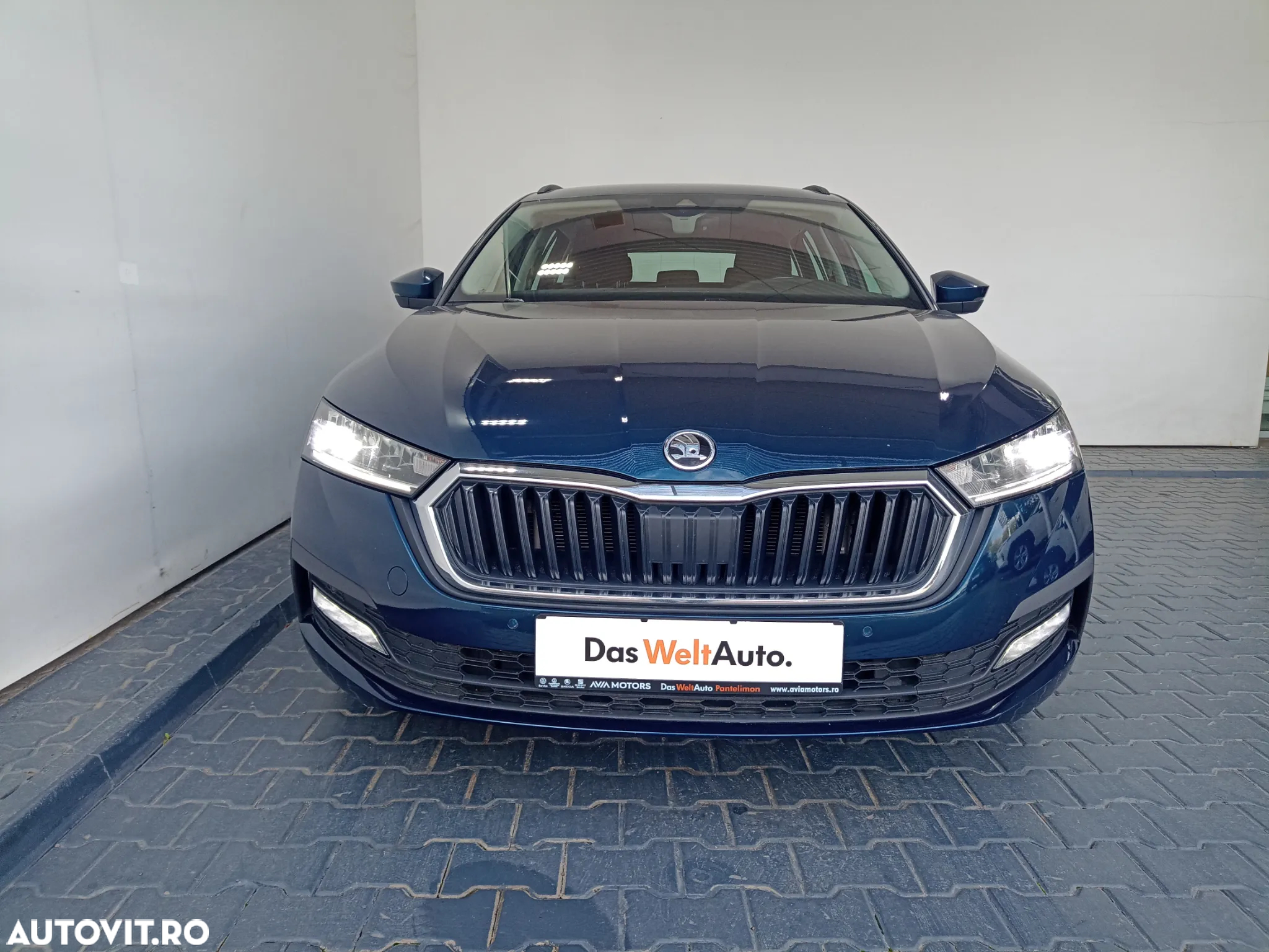 Skoda Octavia Combi 2.0 TDI DSG Ambition - 35