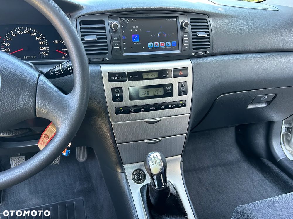 Toyota Corolla 1.6 VVT-i Sol - 11