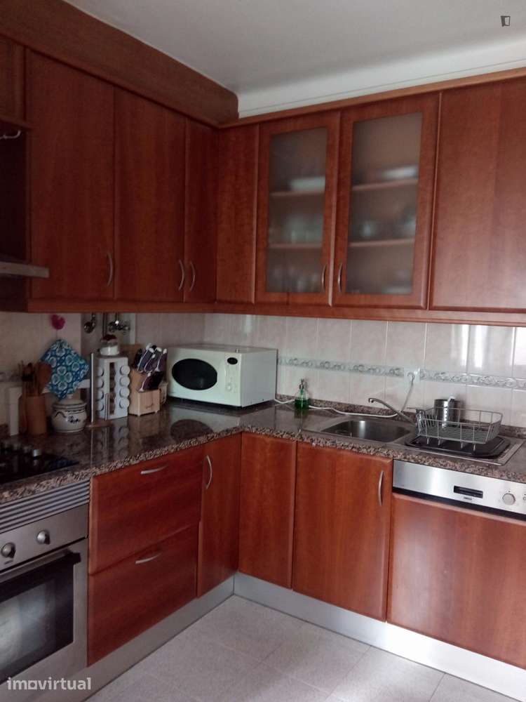Quarto - localizado em Sacavém Lisbon - Grande imagem: 3/3