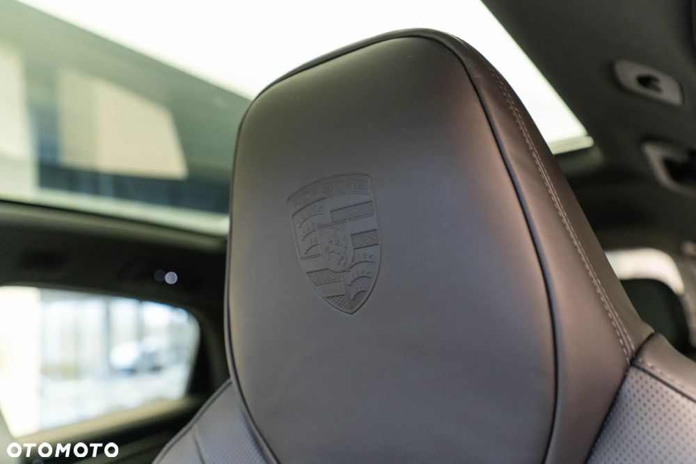 Porsche Cayenne E-Hybrid PHEV Black Edition - 31