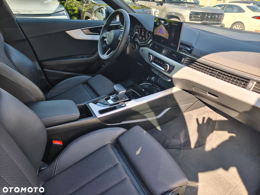 Audi A4 Avant 40 TFSI mHEV S tronic - 18