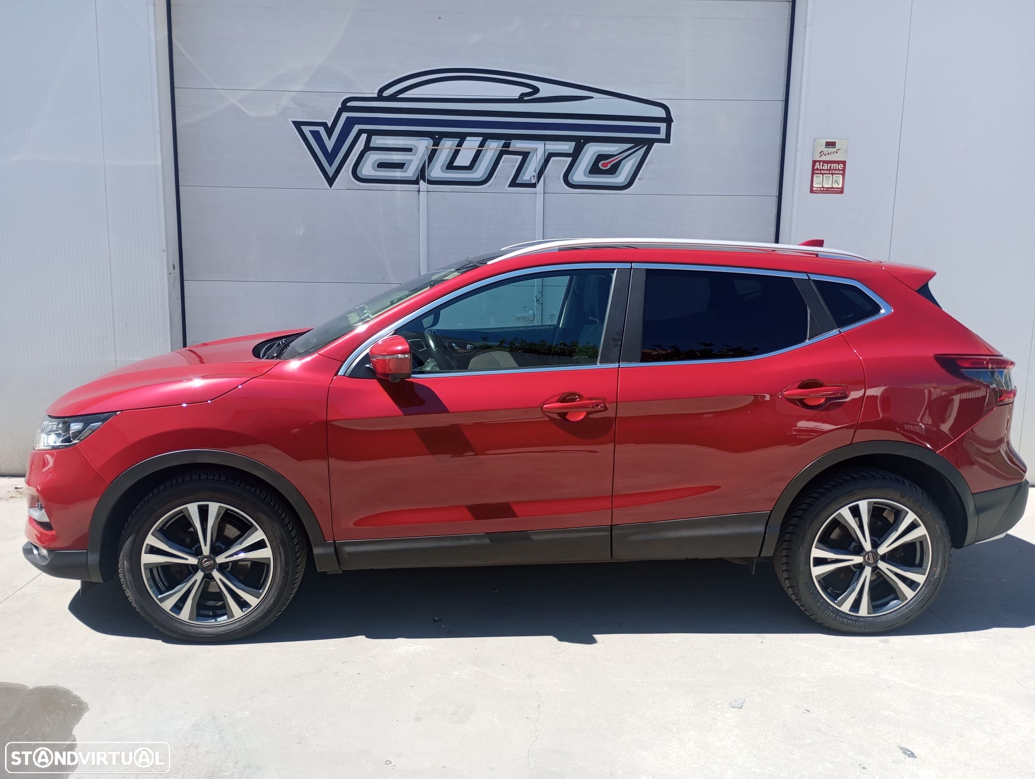Nissan Qashqai 1.2 DIG-T N-Connecta 18 Xtronic - 3