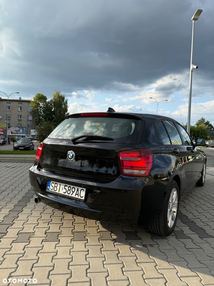 BMW Seria 1 116i - 6