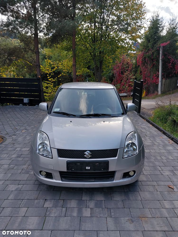 Suzuki Swift 2006 photo 4