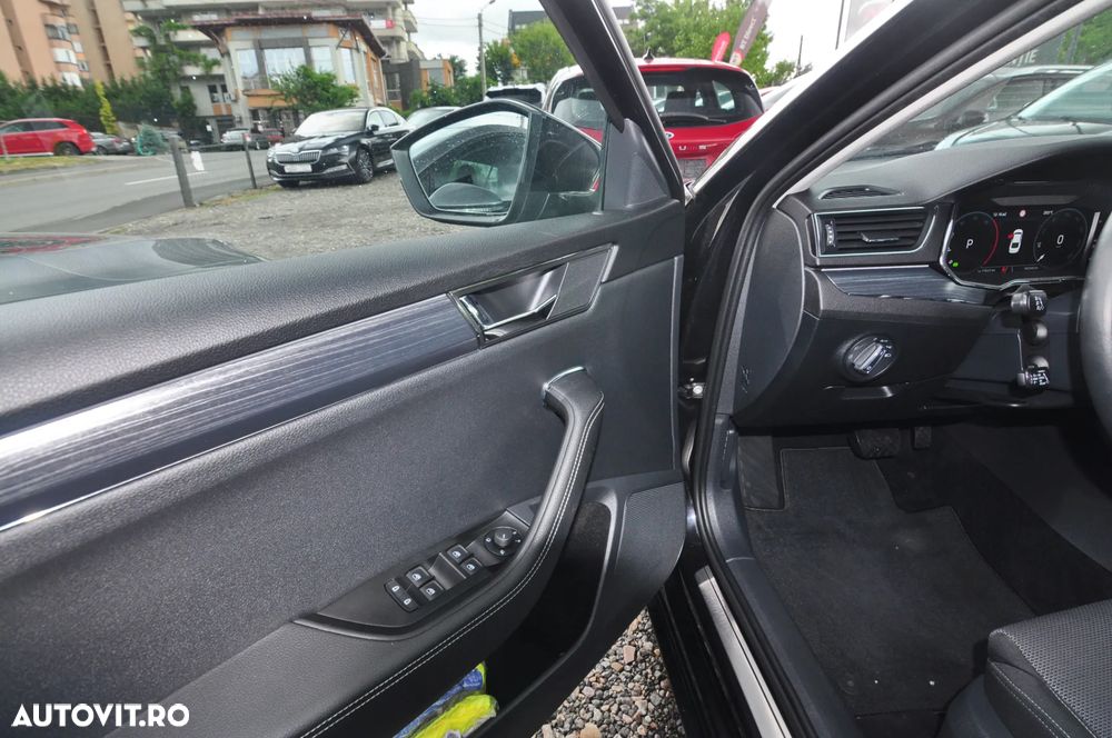 Skoda Superb 2.0 TDI DSG Ambition - 13