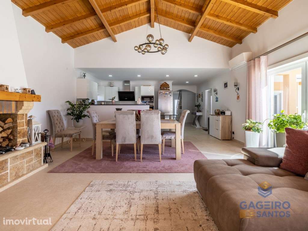 Moradia de estilo tradicional T4 - Grande imagem: 5/41