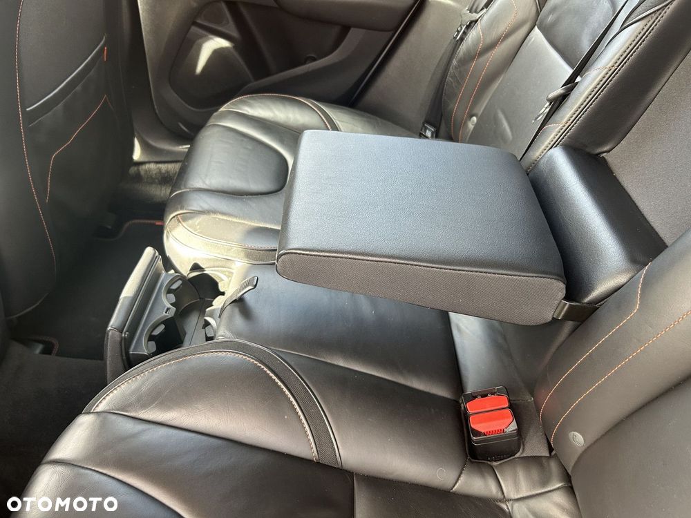 Volvo V40 - 27