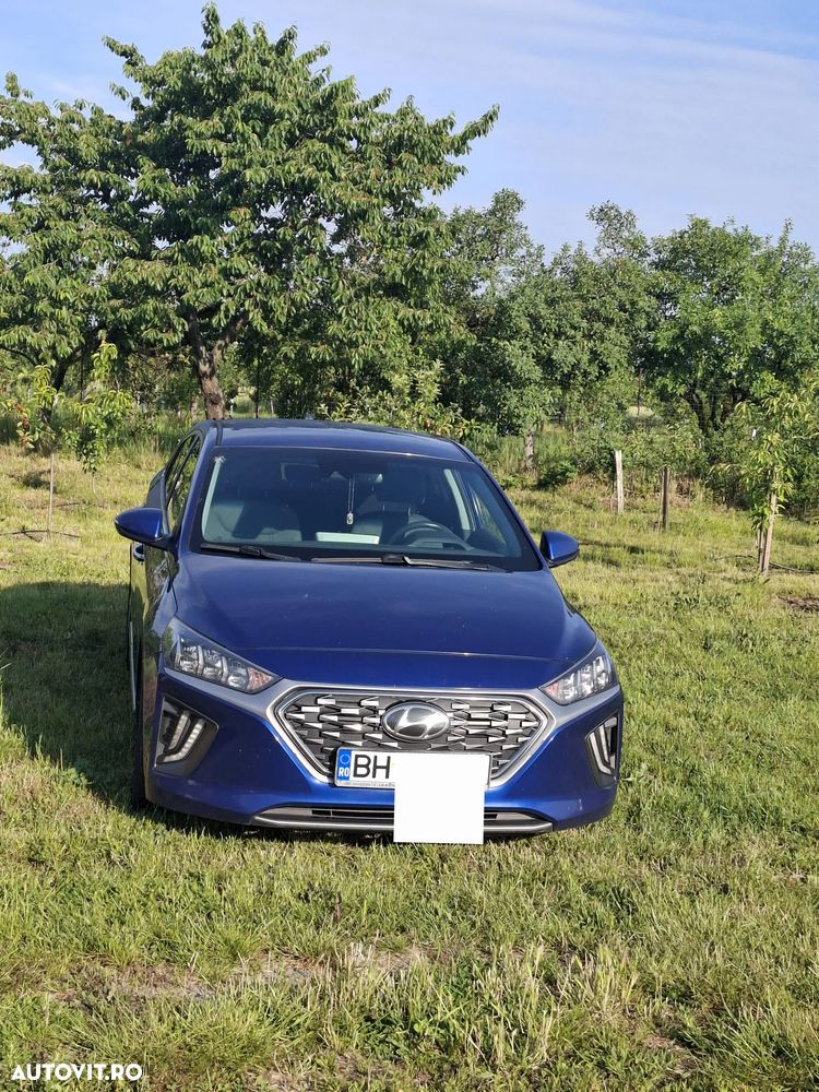 Hyundai IONIQ - 9