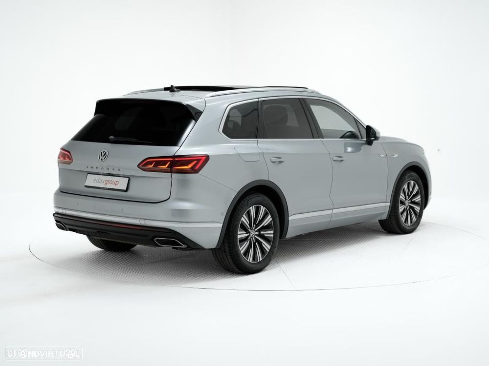 VW Touareg 3.0 TDI V6 Elegance - 3