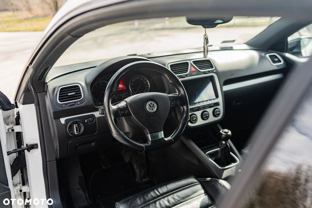 Volkswagen Scirocco - 11