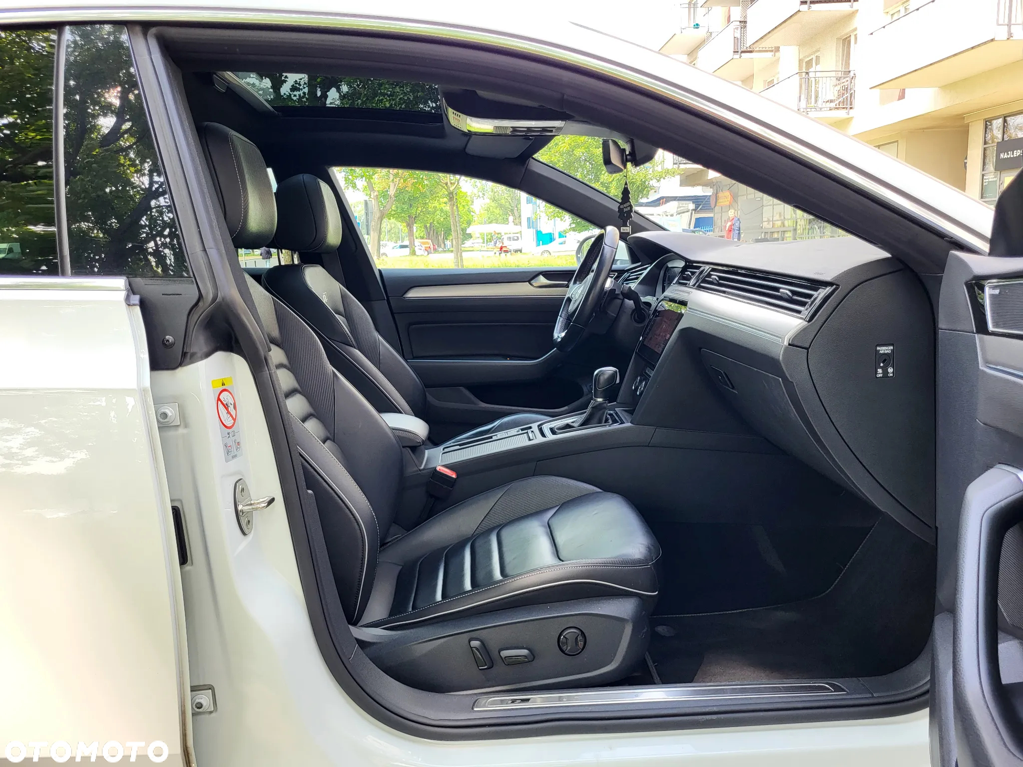 Volkswagen Arteon 2.0 TDI Bi-Turbo SCR 4Mot R-Line Edition DSG - 36