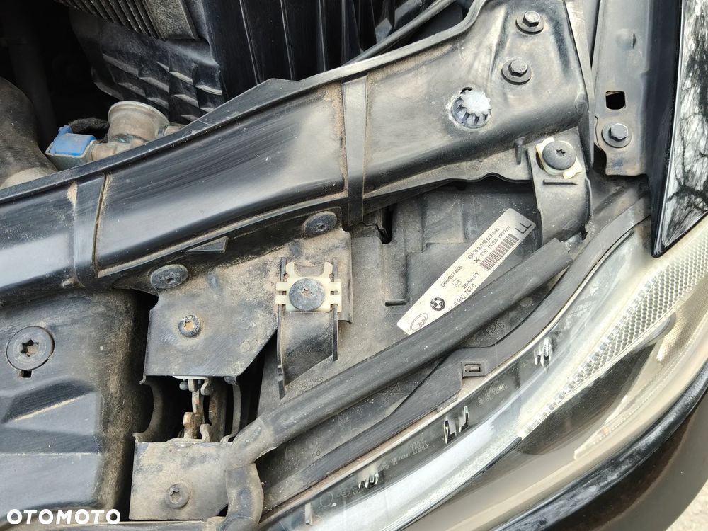 BMW Seria 3 318i - 25