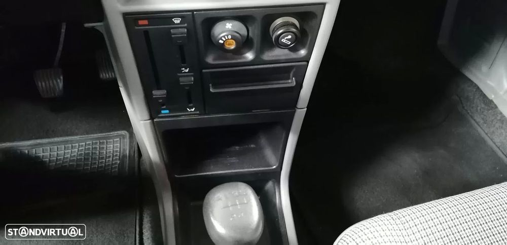 Opel Kadett 1.3 LS - 10