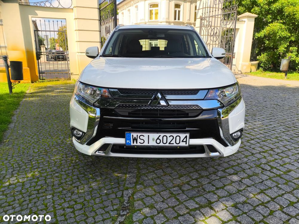 Mitsubishi Outlander 2.4 4WD - 4