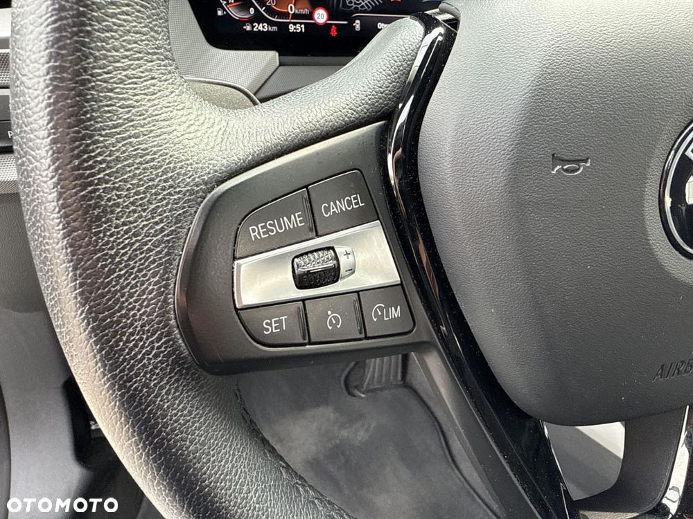 BMW Seria 1 118i Advantage - 24