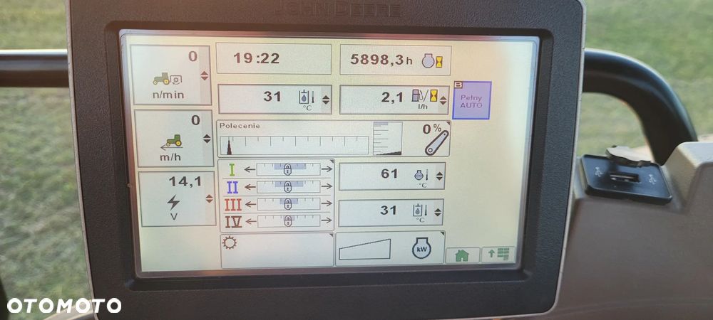 John Deere 6170R - 25