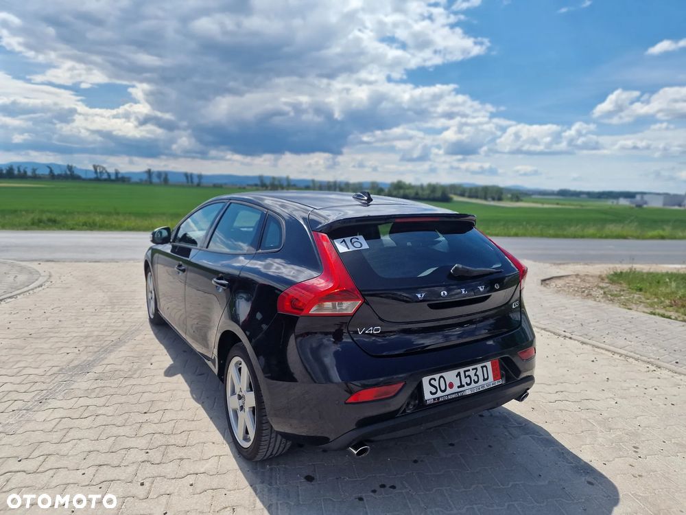 Volvo V40 D3 Geartronic Momentum - 15